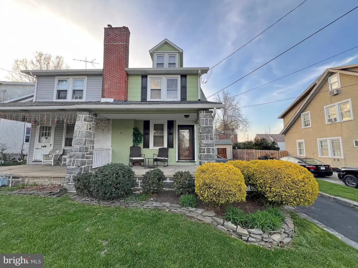 4129 Garrett Rd, Drexel Hill, PA 19026 - #1