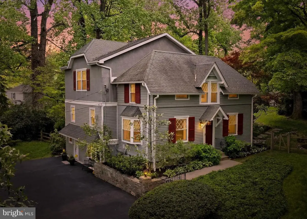 211 Comrie Dr, Villanova, PA 19085 - #1