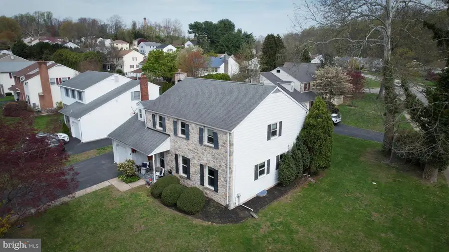 701 W Rolling Rd, Springfield, PA 19064 - #2