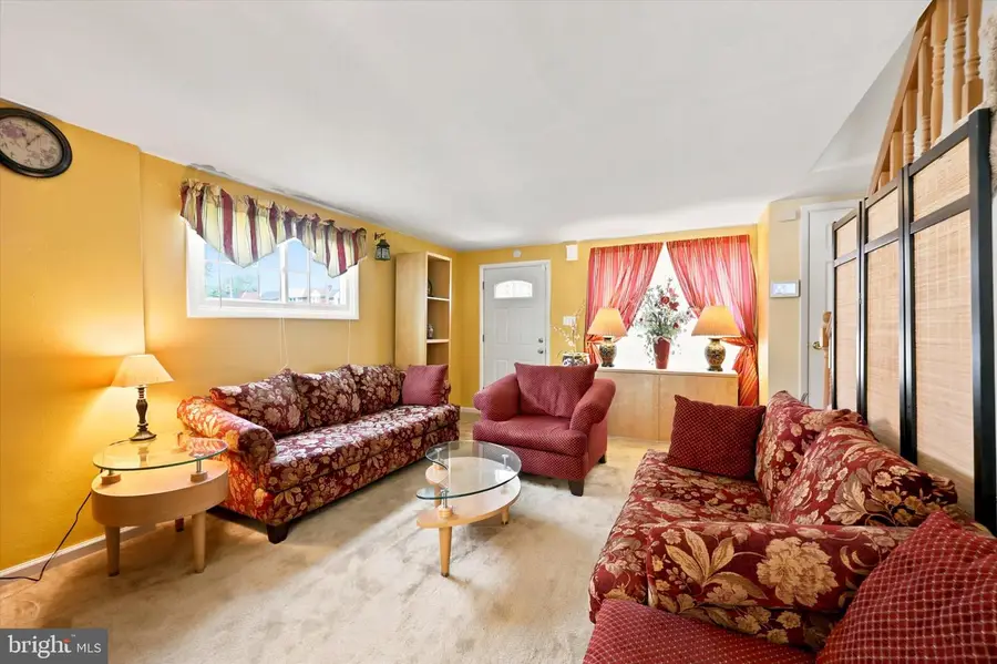 1150 Taylor Dr, Folcroft, PA 19032 - #3