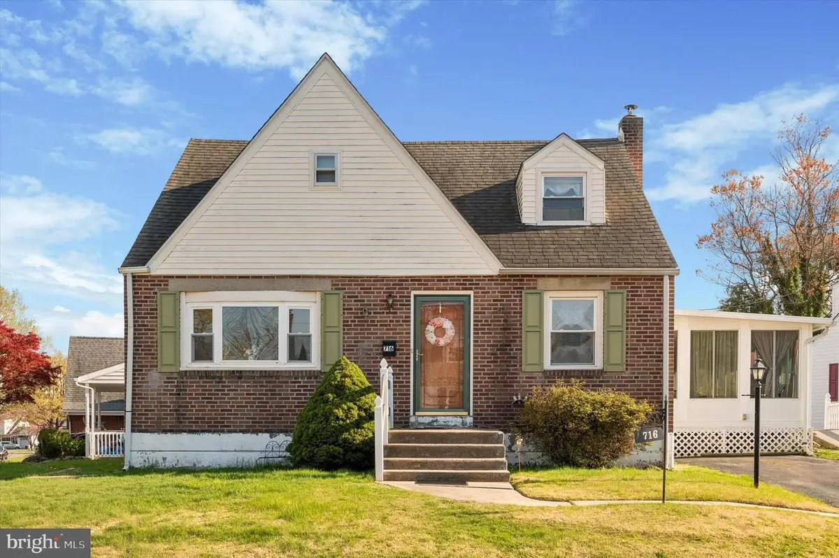 716 Brooke Cir, Morton, PA 19070 - #1