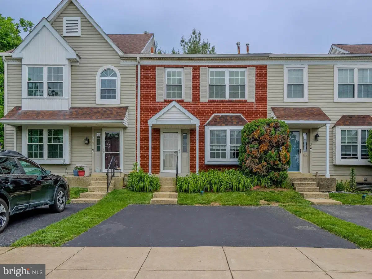 6 Victoria Dr, Aston, PA 19014 - #1