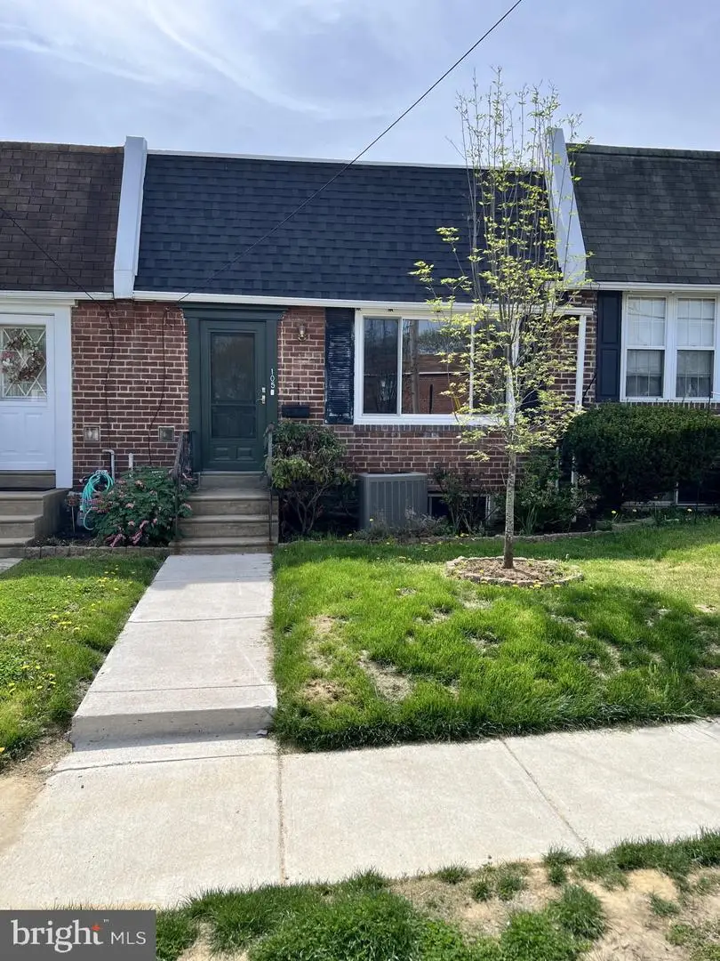 105 Fronefield Ave, Linwood, PA 19061 - #1