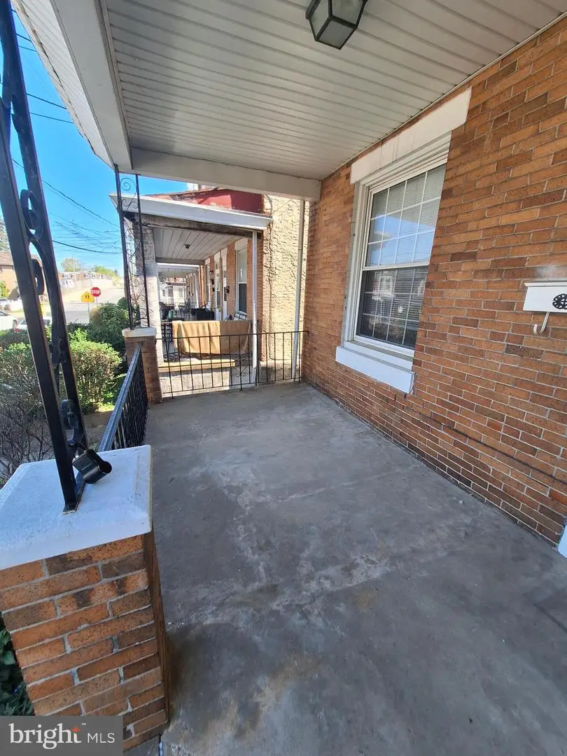 409 S 4th St, Darby, PA 19023 - #3
