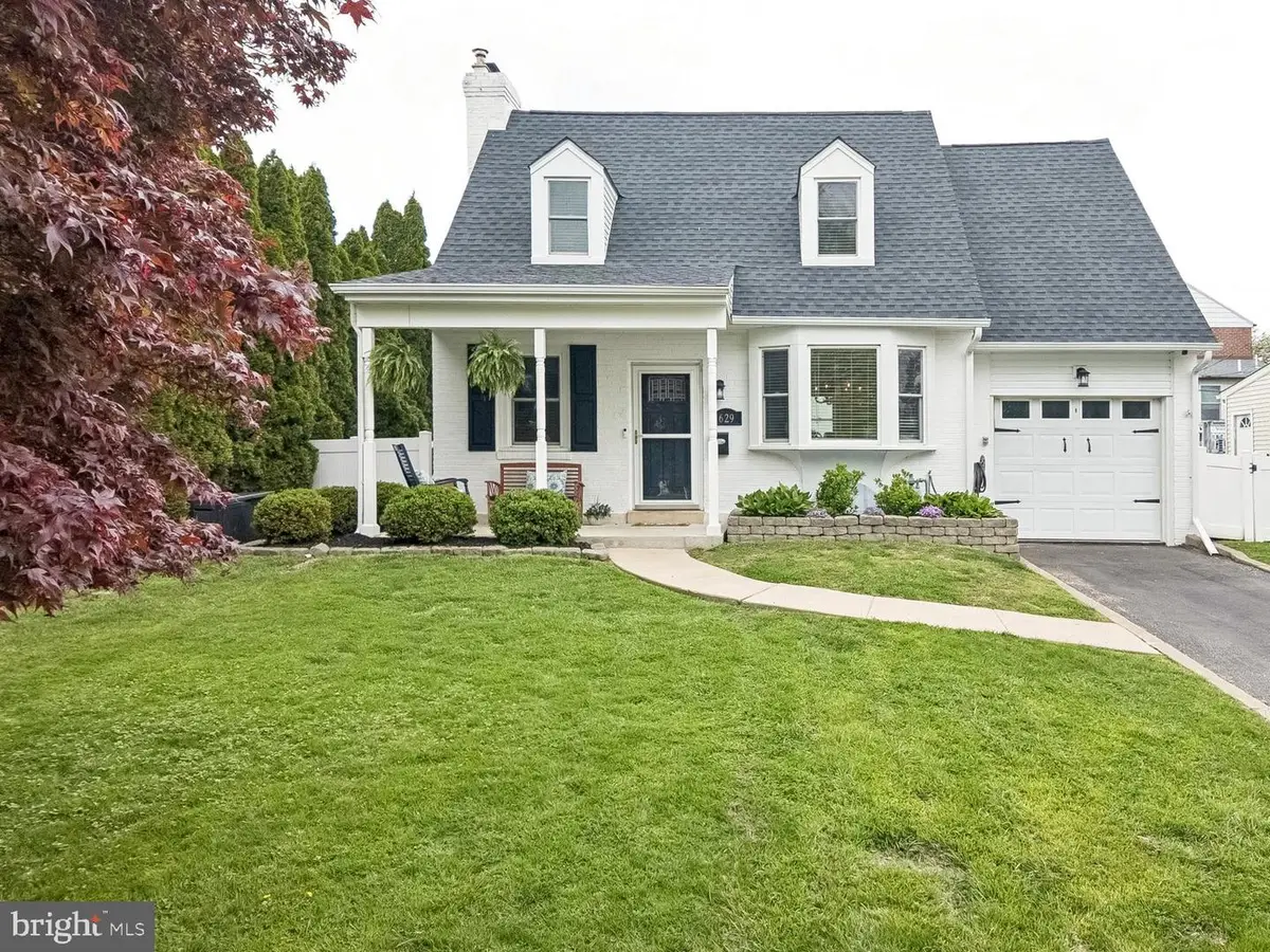 629 Willowbrook Rd, Havertown, PA 19083 - #1