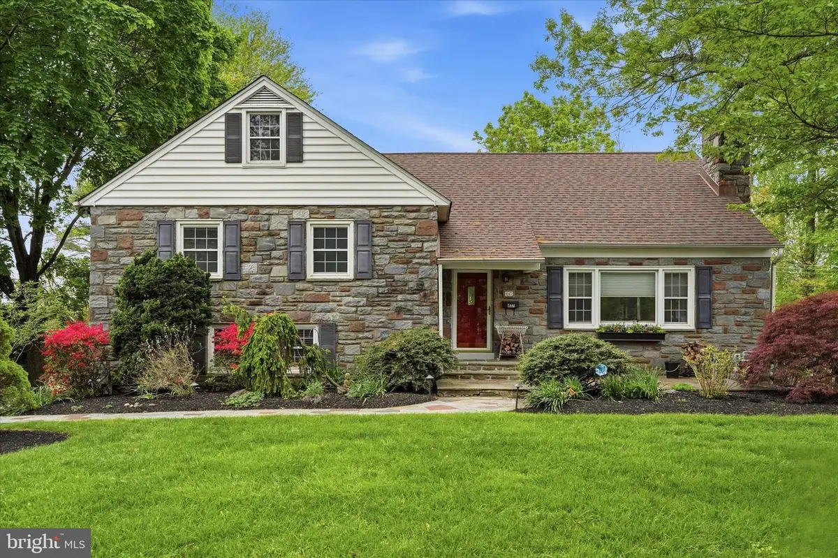 617 Paddock Rd, Havertown, PA 19083 - #1