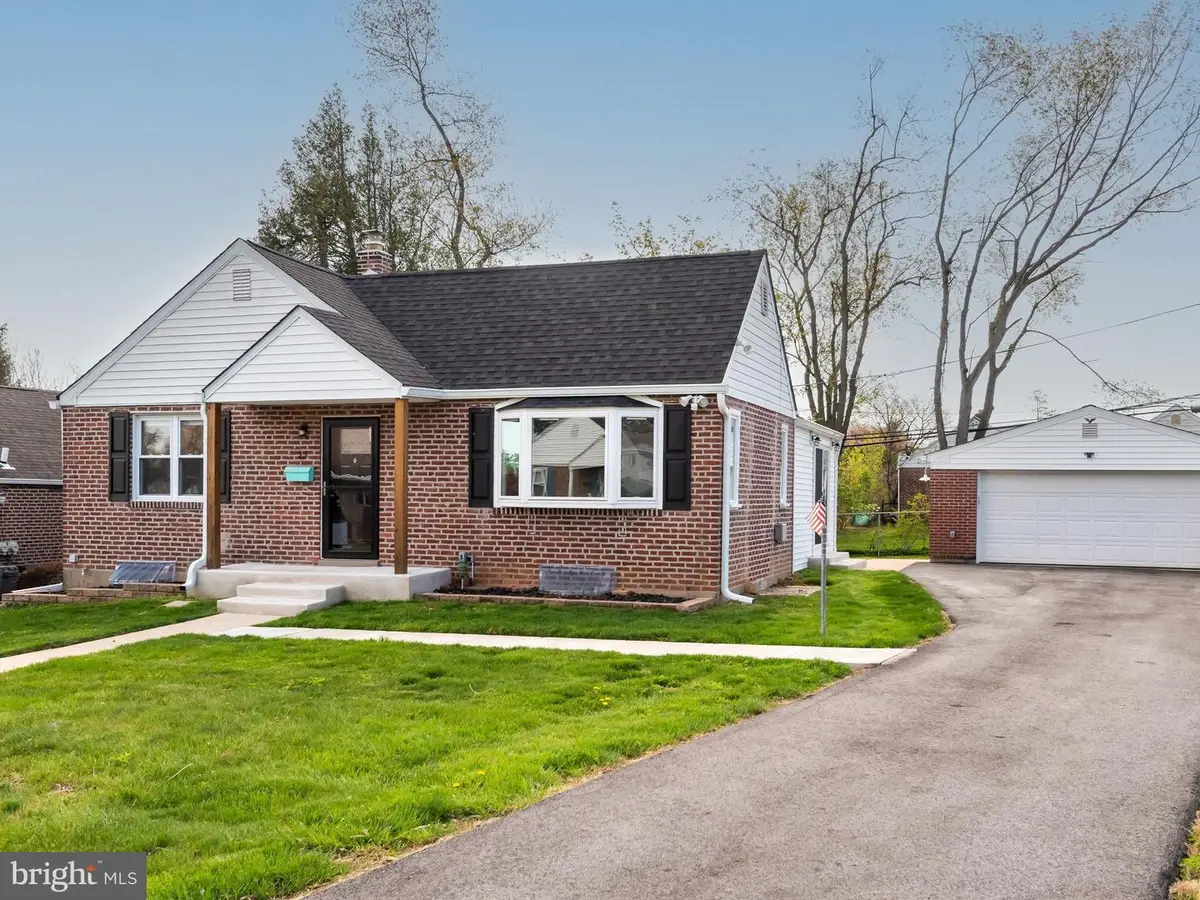 23 Pleasant Rd, Broomall, PA 19008 - #1