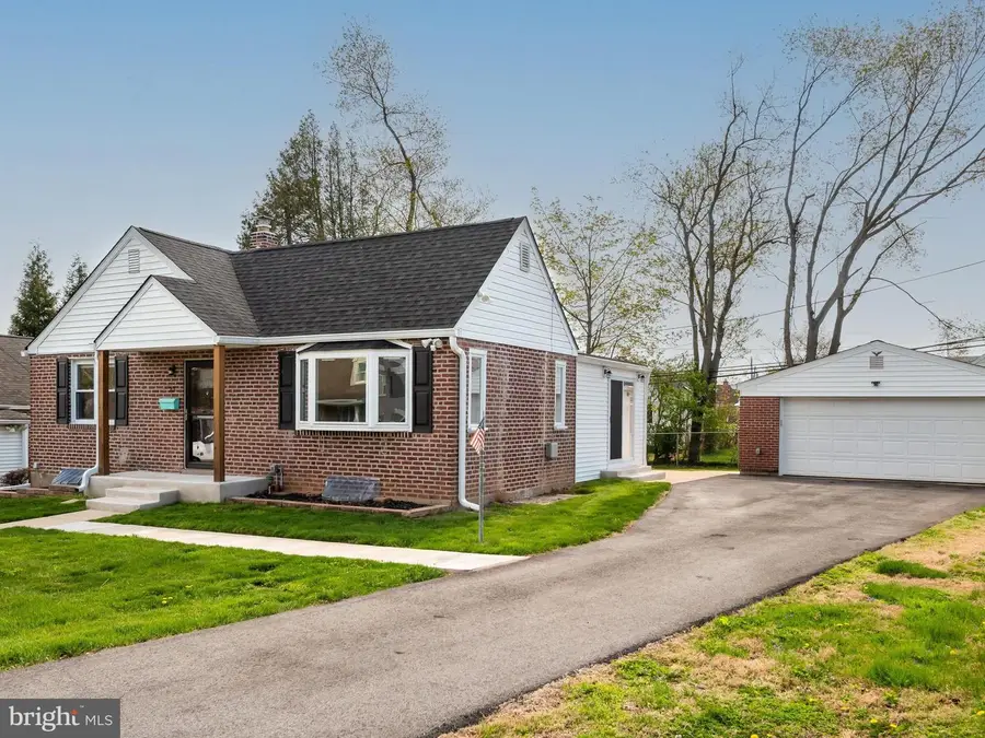 23 Pleasant Rd, Broomall, PA 19008 - #2