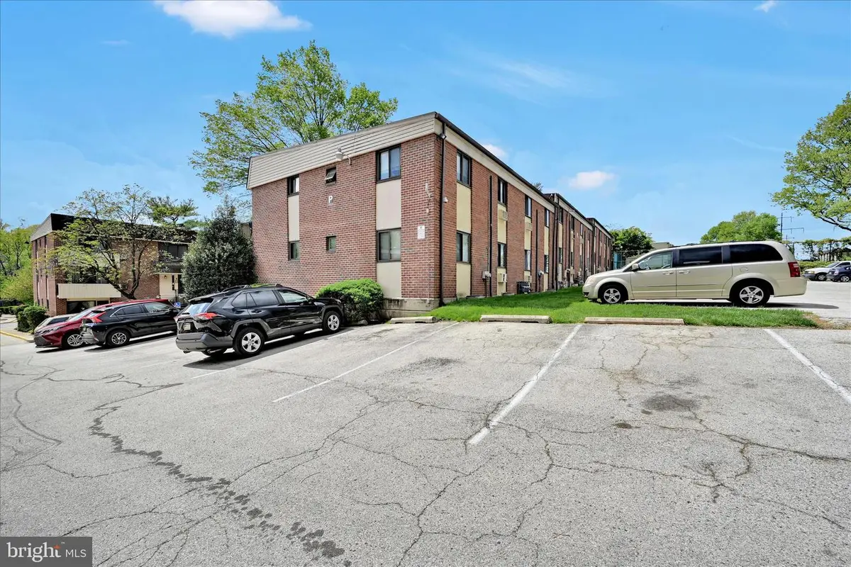 100 E Glenolden Ave #p12, Glenolden, PA 19036 - #1