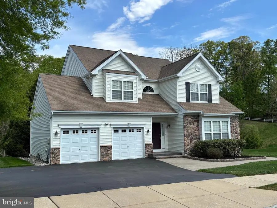 33 Venuti Dr, Aston, PA 19014 - #3