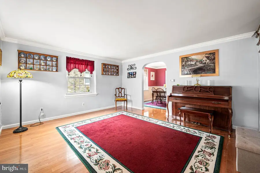 481 Maplewood Rd, Springfield, PA 19064 - #3