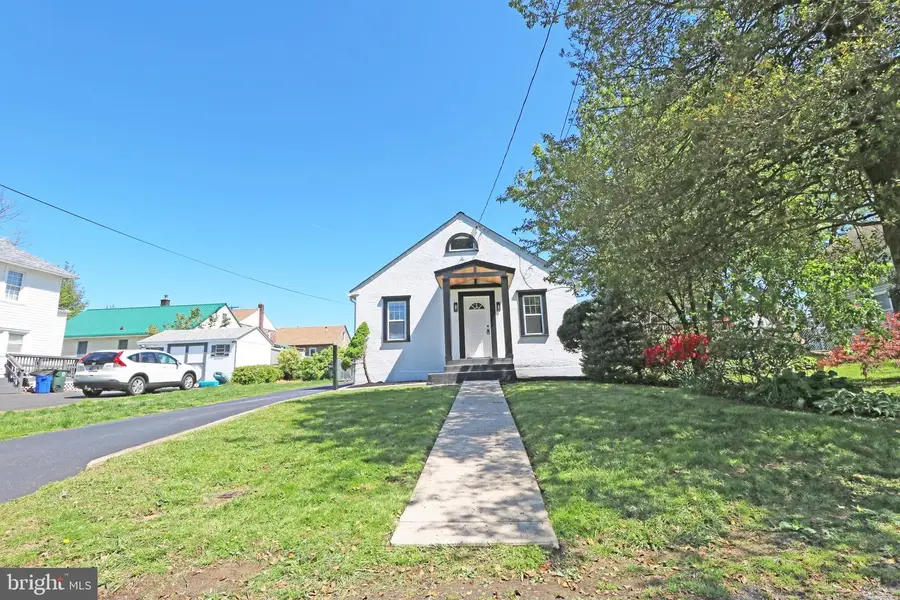 117 Walnut Rd, Wallingford, PA 19086 - #3