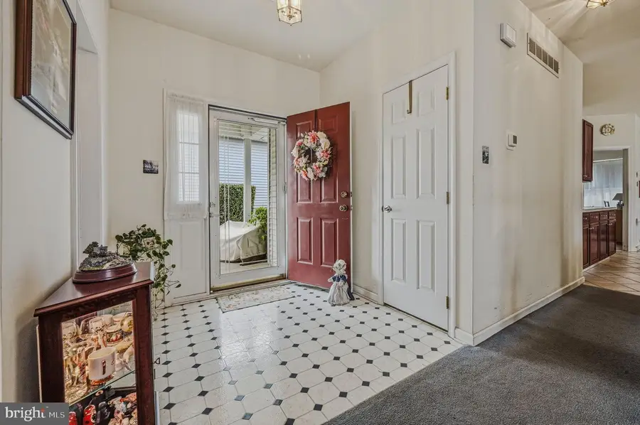 2015 Hunt Master Ln, Glen Mills, PA 19342 - #3