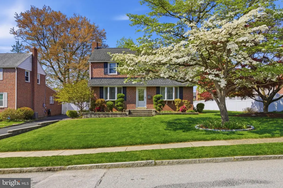 418 Colonial Park Dr, Springfield, PA 19064 - #1