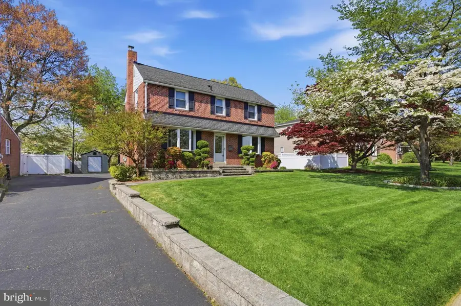 418 Colonial Park Dr, Springfield, PA 19064 - #2