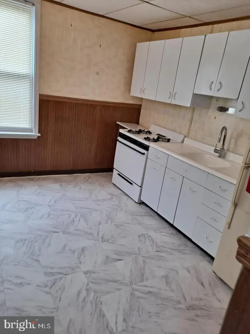 1121 Elmwood Ave, Sharon Hill, PA 19079 - #3