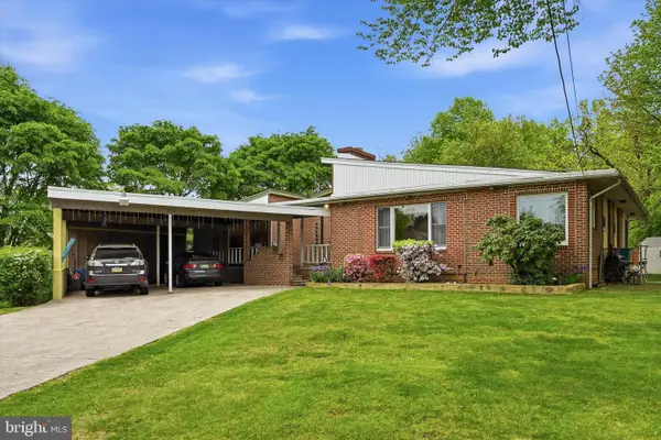 393 Monticello Ave, UPPER CHICHESTER, PA 19014