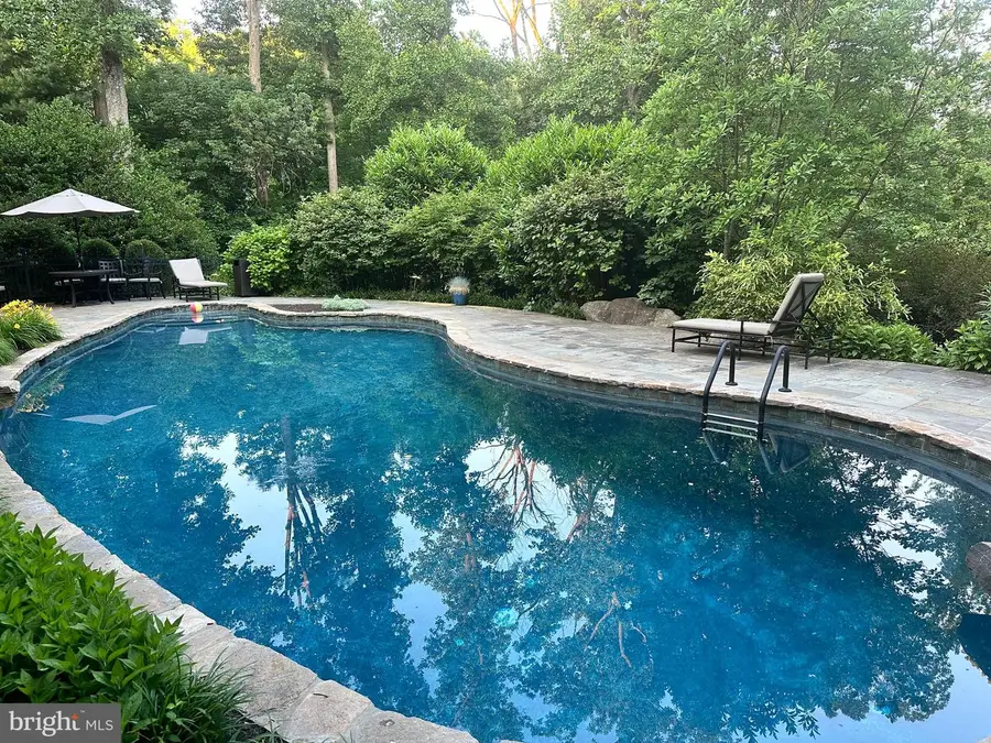 471 Bishop Hollow Rd, Newtown Square, PA 19073 - #3
