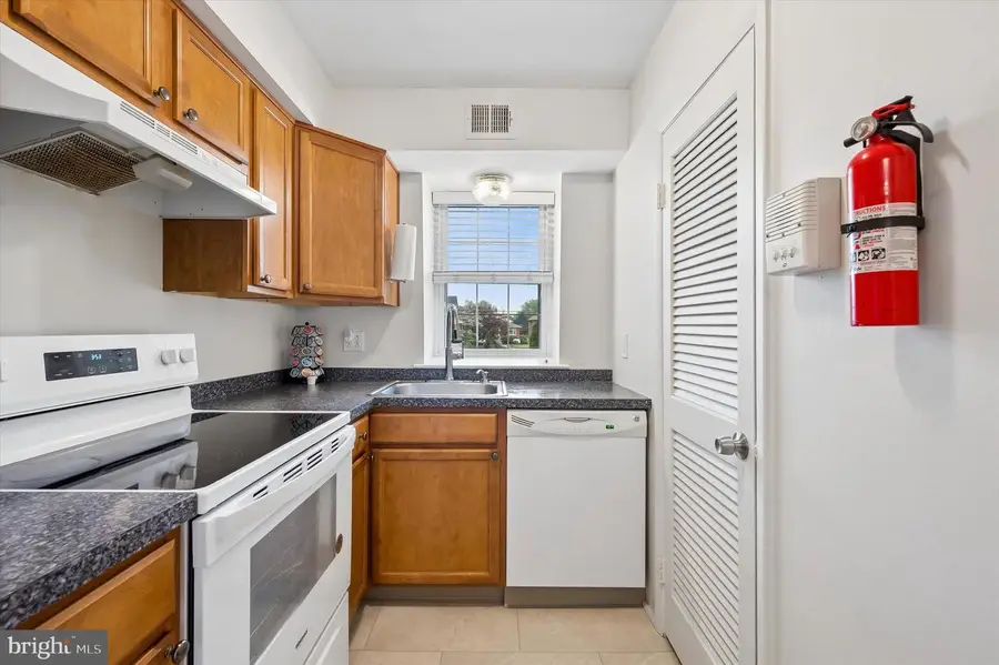 804 South Ave #d4, Secane, PA 19018 - #3