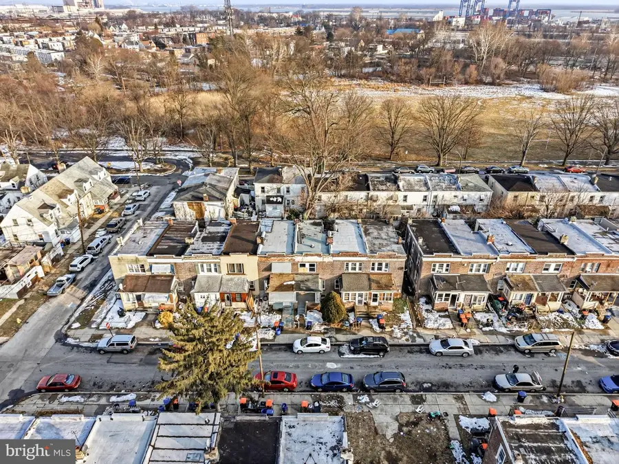 1137 Thomas St, Chester, PA 19013 - #2