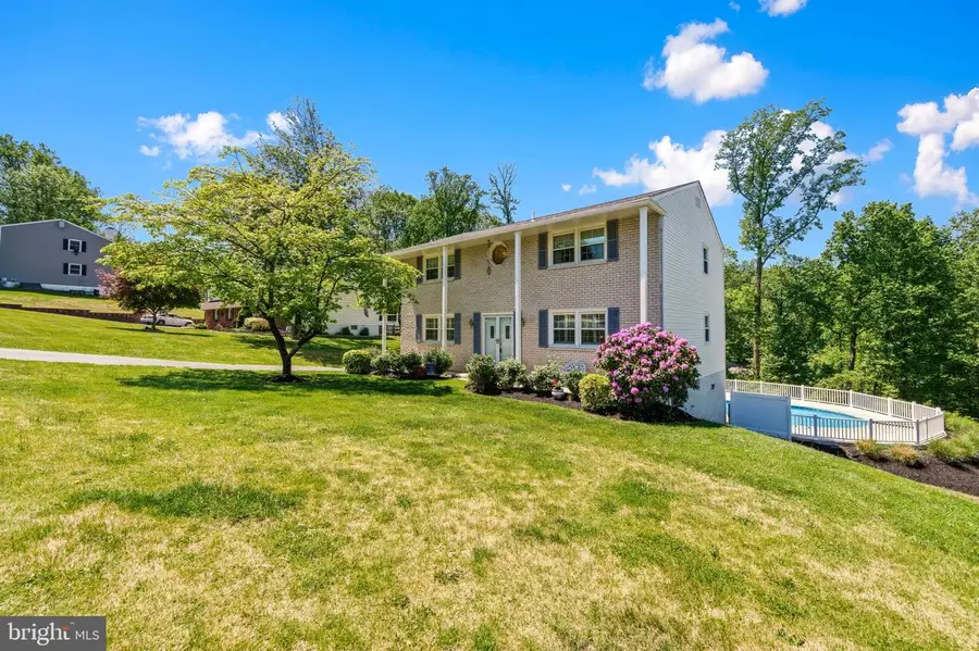 1525 Caroline Dr, Aston, PA 19014 - #3