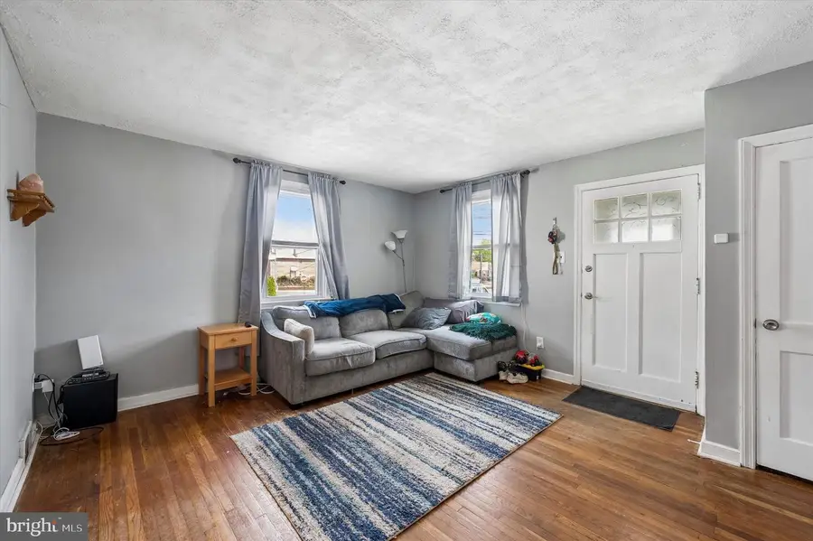 921 Spruce St, Collingdale, PA 19023 - #3