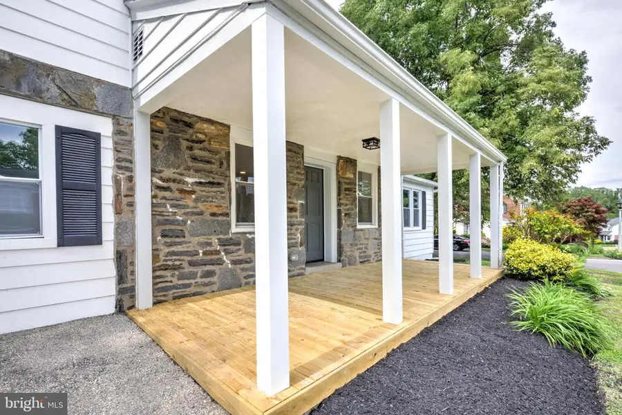 300 Walnut Pl, Havertown, PA 19083 - #2