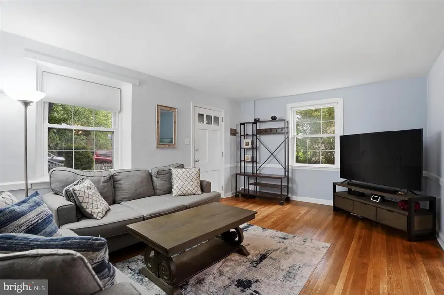 2316 Kenilworth Rd, Ardmore, PA 19003 - #3