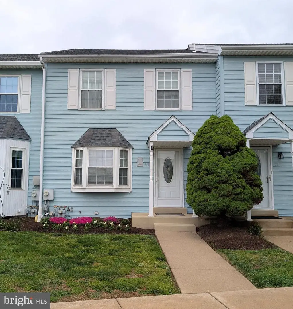 552 Applewood Ct, Upper Chichester, PA 19014 - #1