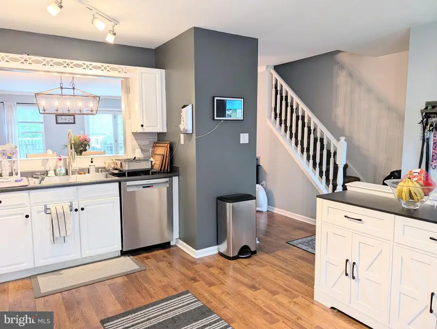 552 Applewood Ct, Upper Chichester, PA 19014 - #3