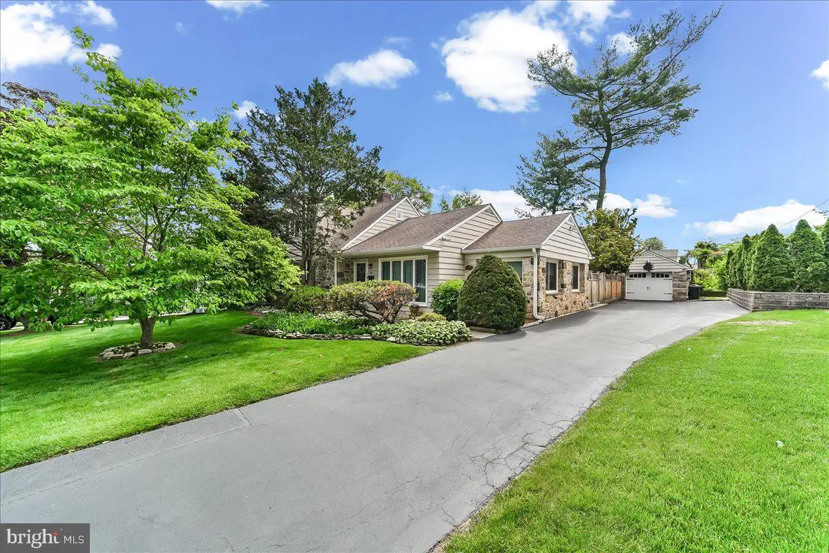 411 Harvard Ave, Broomall, PA 19008 - #1