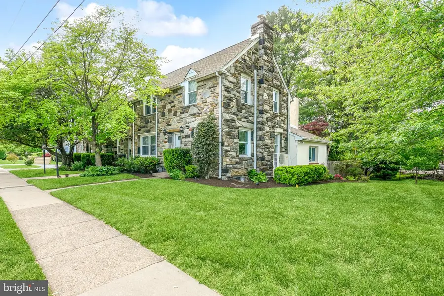 212 E Woodland Ave, Springfield, PA 19064 - #3