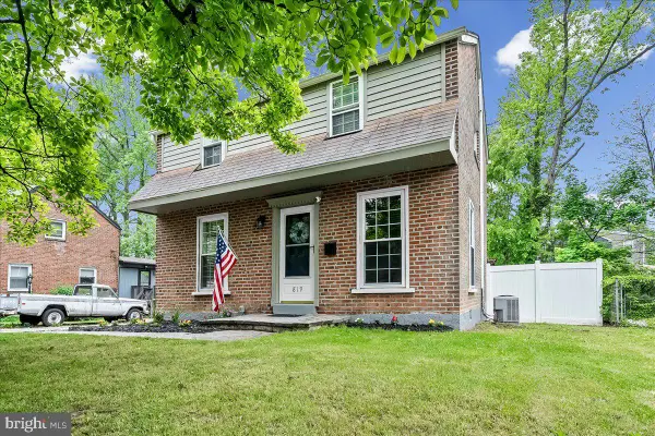 819 South Ave, SECANE, PA 19018