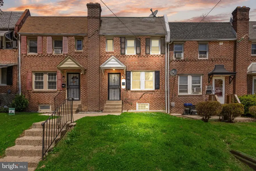 220 Houston St, Chester, PA 19013 - #2