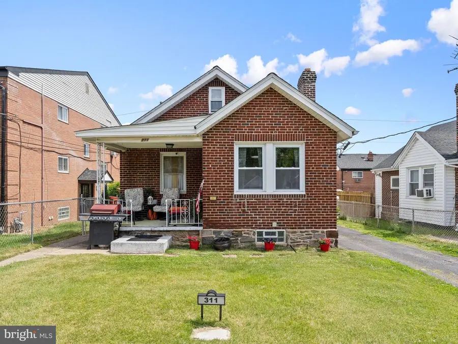 311 Reese St, Sharon Hill, PA 19079 - #3