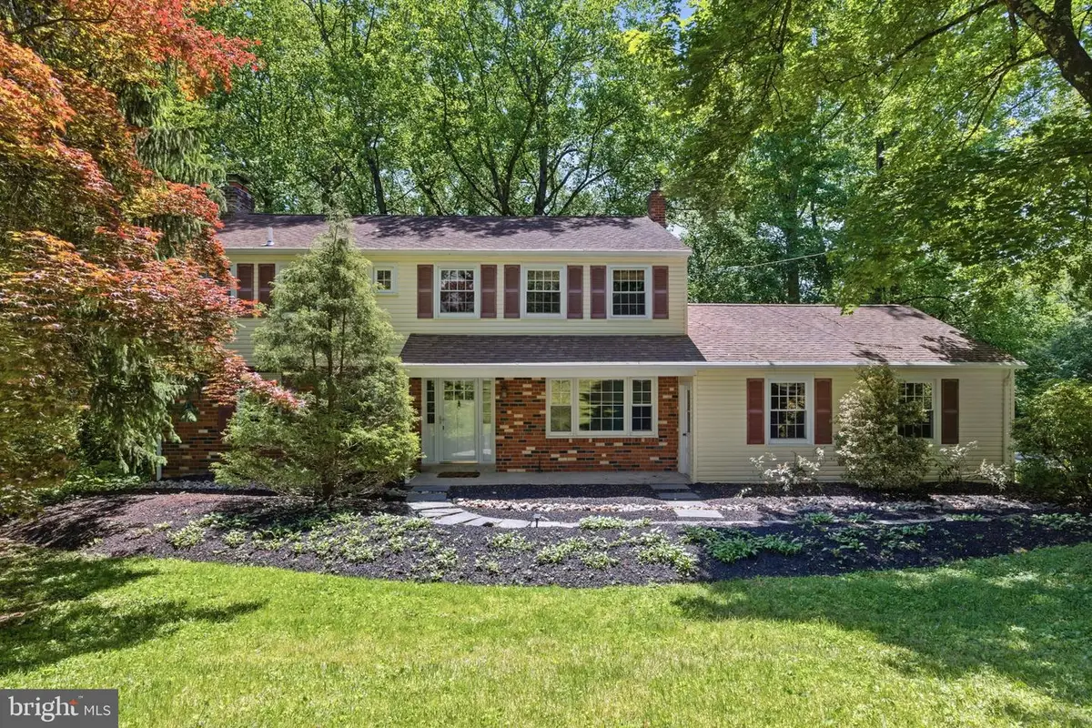 16 N Longpoint Ln, Rose Valley, PA 19063 - #1