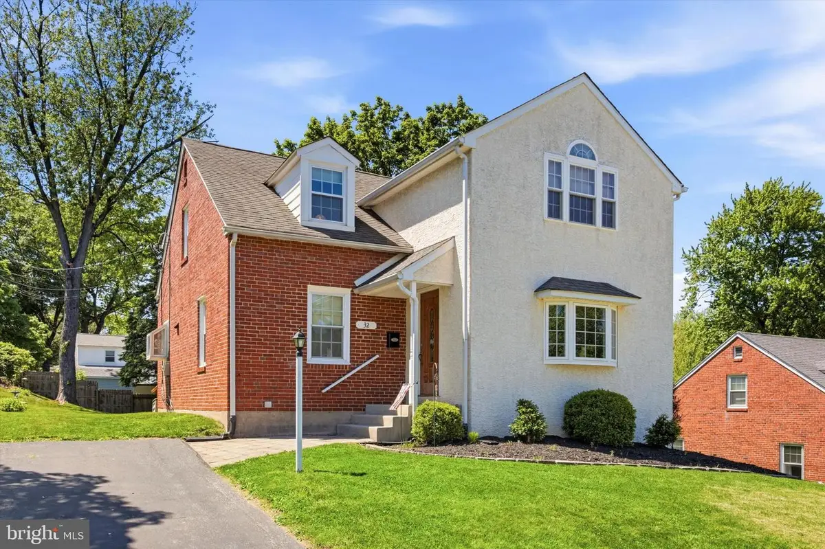 32 Radnor Dr, Newtown Square, PA 19073 - #1