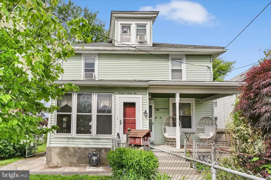 1666 Ward St, Marcus Hook, PA 19061 - #2