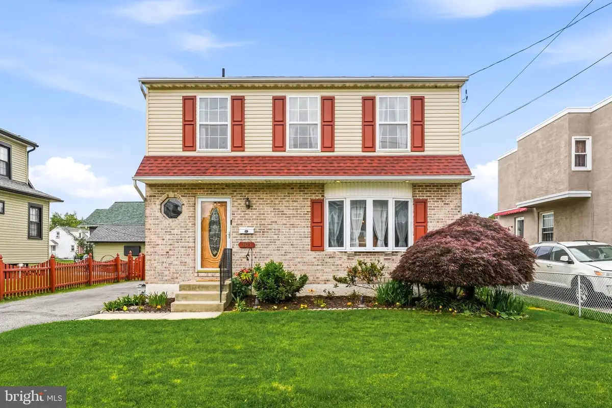 304 Hinkson Blvd, Ridley Park, PA 19078 - #1