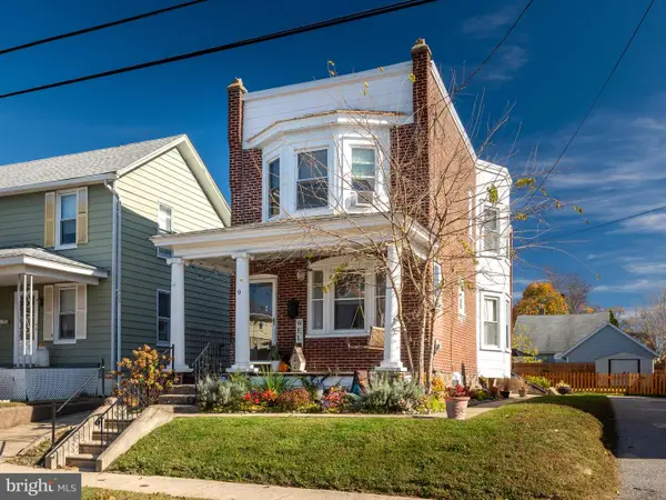 9 W Chelton Rd, BROOKHAVEN, PA 19015