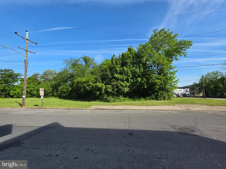 1902 W 3rd St, Chester, PA 19013 - #2