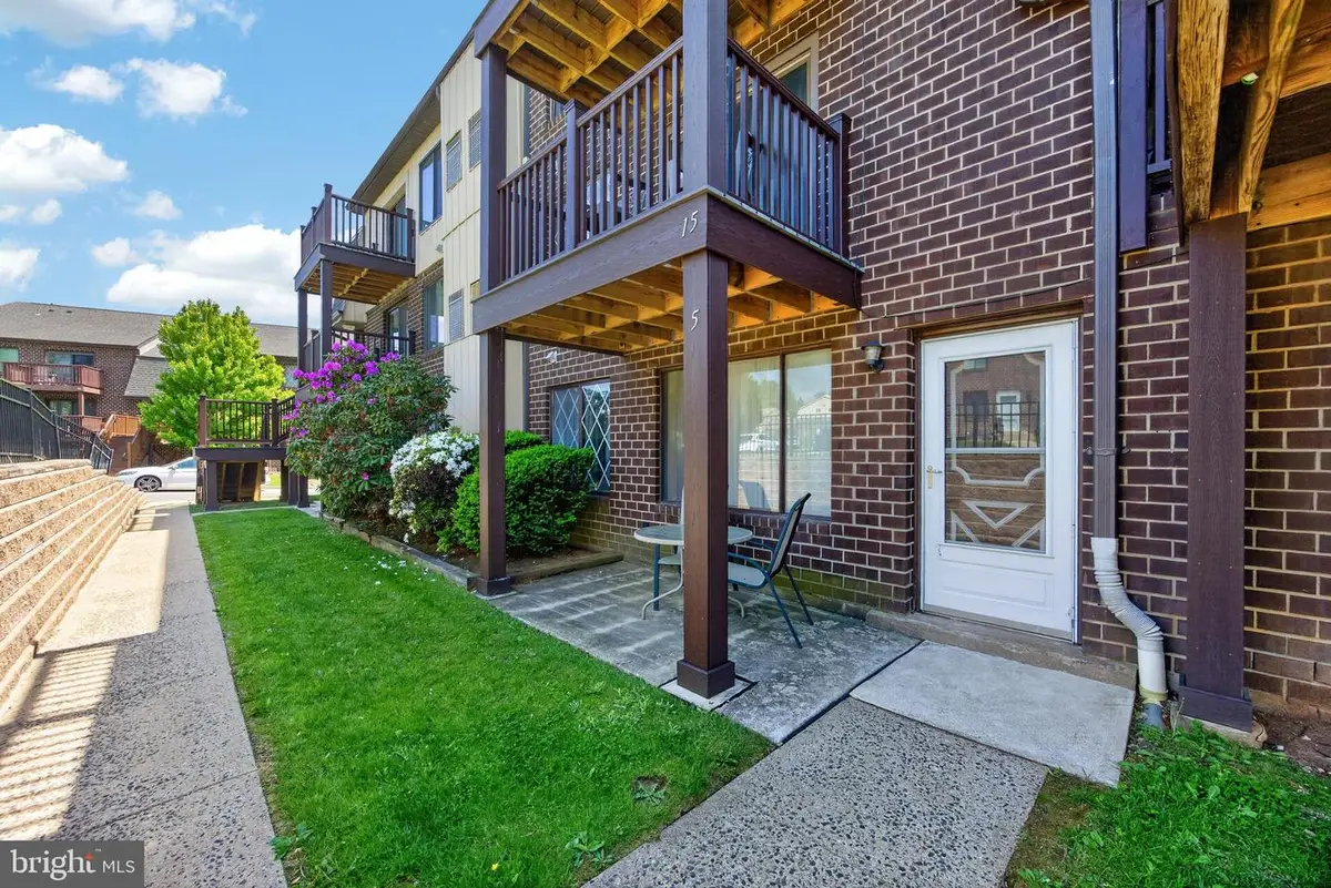 5200 Hilltop Dr #m5, Brookhaven, PA 19015 - #1