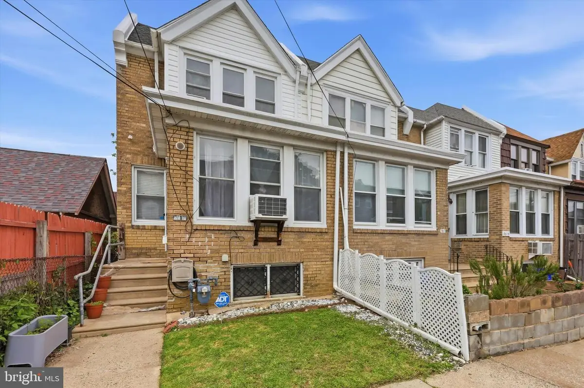 7819 Windrim Ave, Upper Darby, PA 19082 - #1