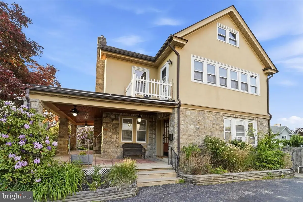 327 Congress Ave, Lansdowne, PA 19050 - #1