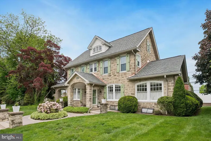 2456 Hillcrest Rd, Drexel Hill, PA 19026 - #2