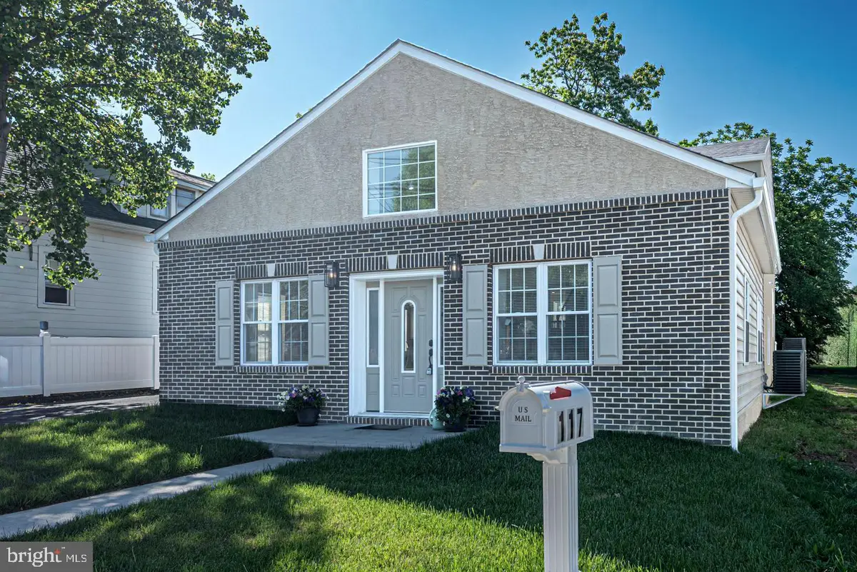 117 Washington Ave, Upper Chichester, PA 19014 - #1