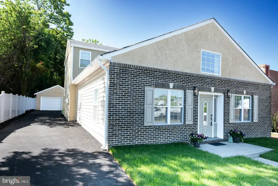 117 Washington Ave, Upper Chichester, PA 19014 - #2