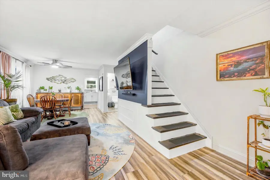 53 Walnut St, Clifton Heights, PA 19018 - #3