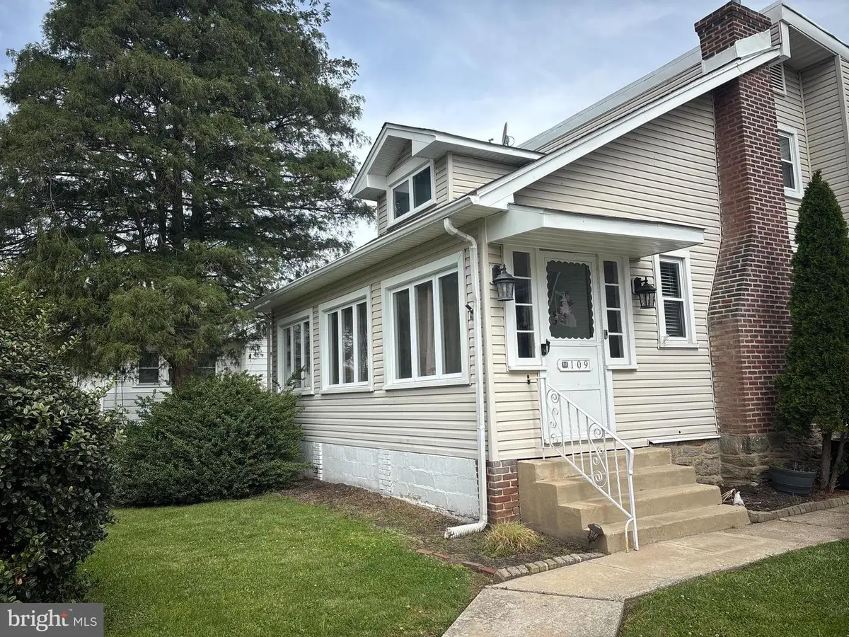 109 Michigan Ave, Swarthmore, PA 19081 - #1
