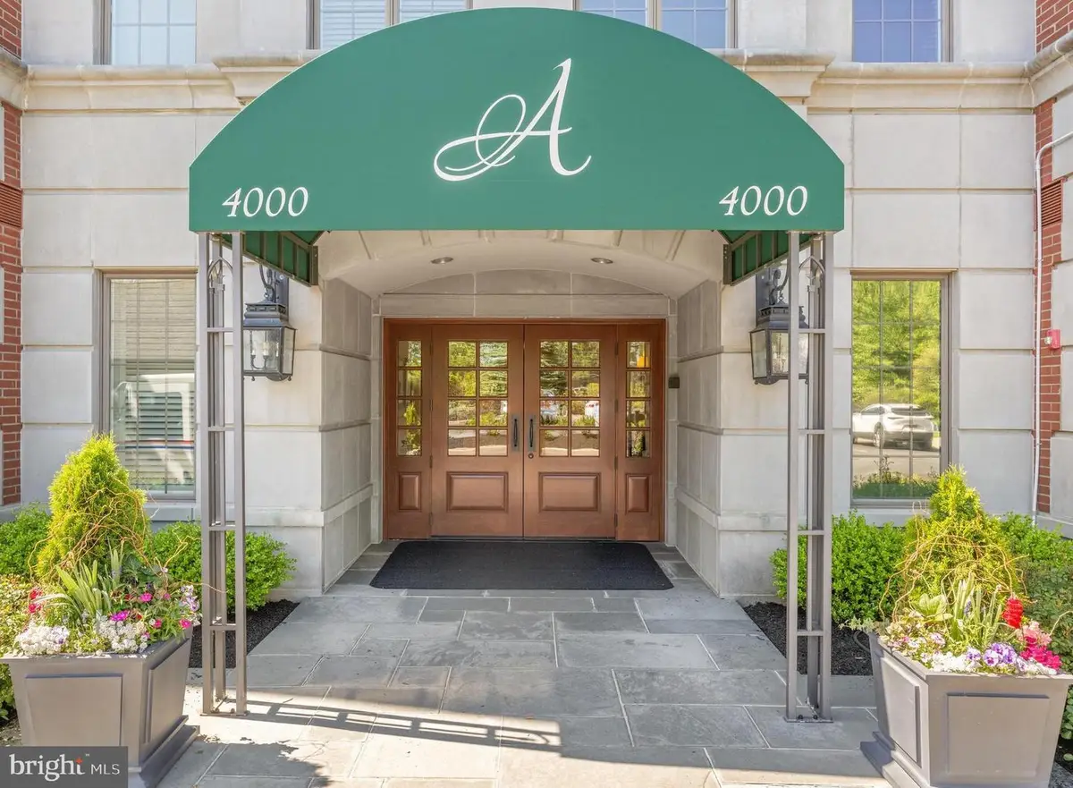 4102 Parkview Dr, Haverford, PA 19041 - #1